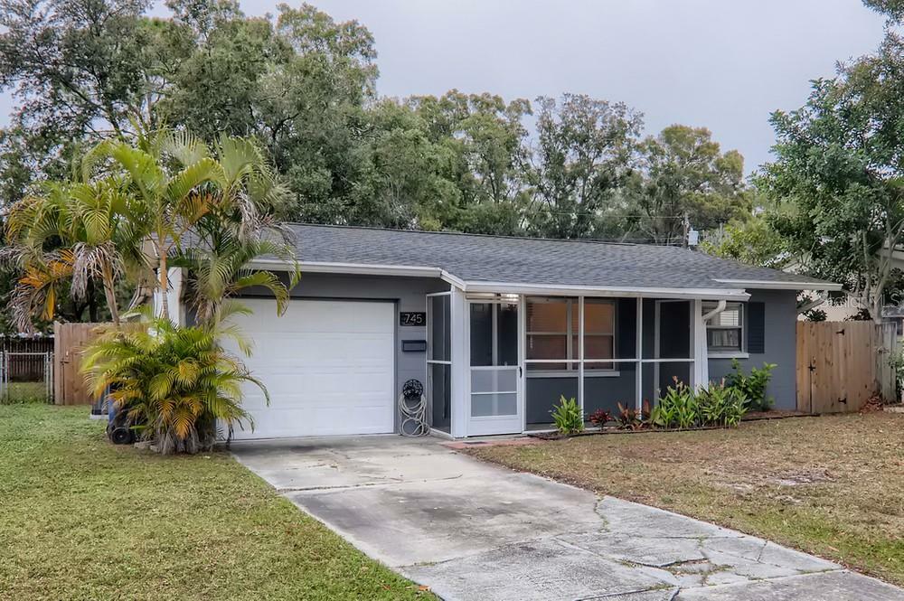 Property Photo:  745 62nd Avenue N  FL 33702 