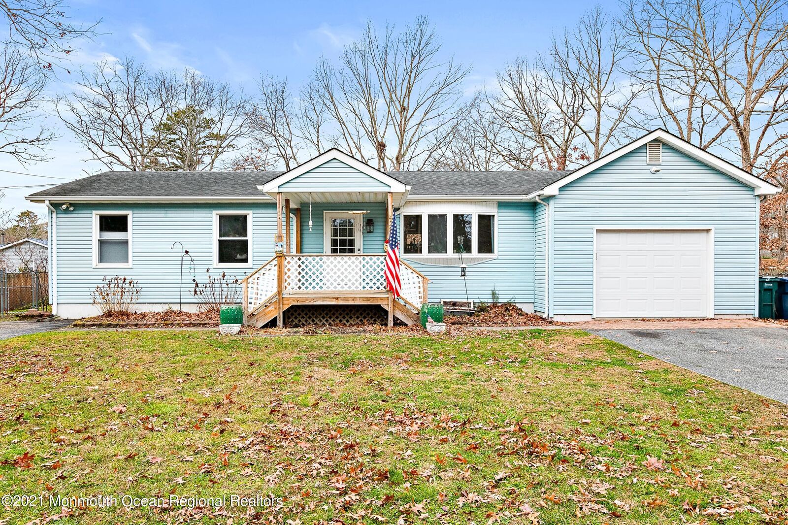 Property Photo:  423 Frog Pond Road  NJ 08087 