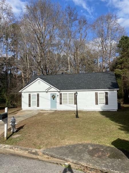 Property Photo:  245 Antebellum Circle  GA 30274 