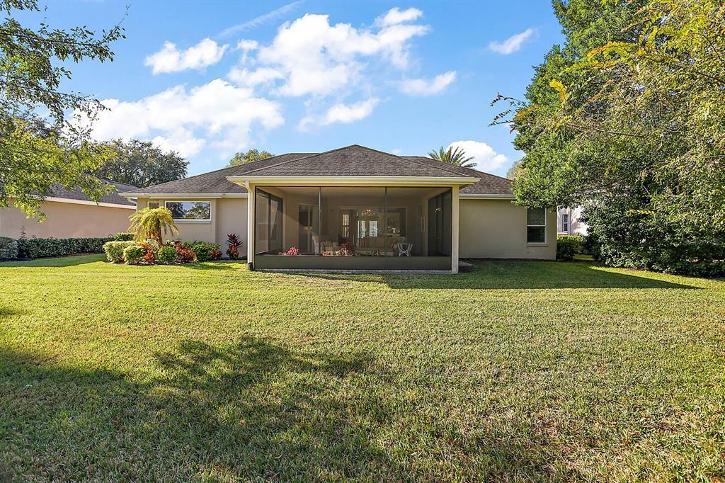 Property Photo:  7003 Shadowood Circle  FL 32757 