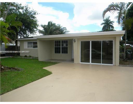 Property Photo:  4711 SW 42nd Ter  FL 33314 