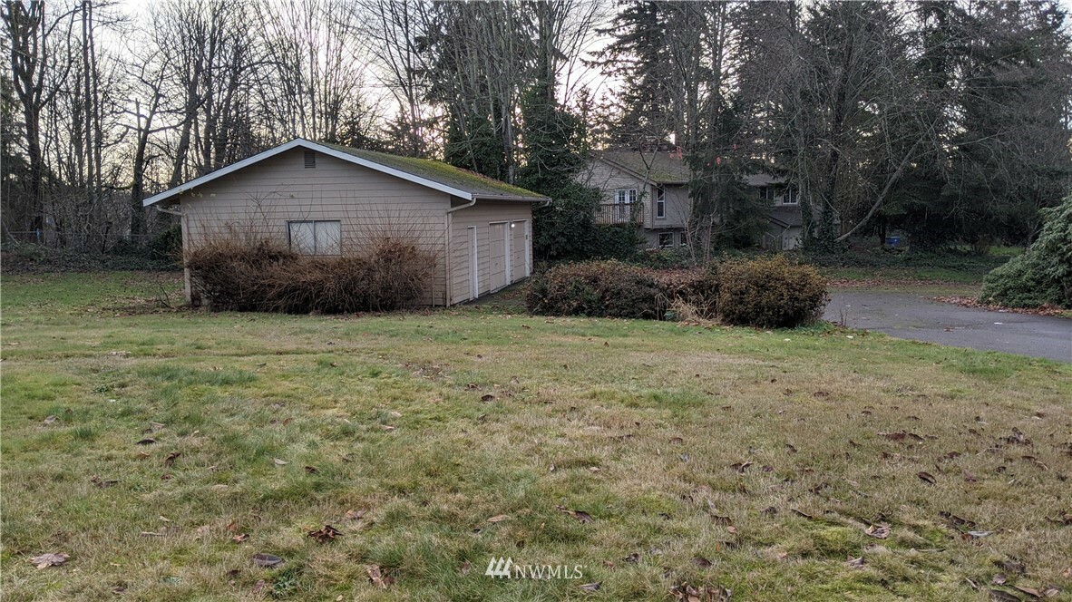 Property Photo:  1526 143rd Place SW  WA 98037 