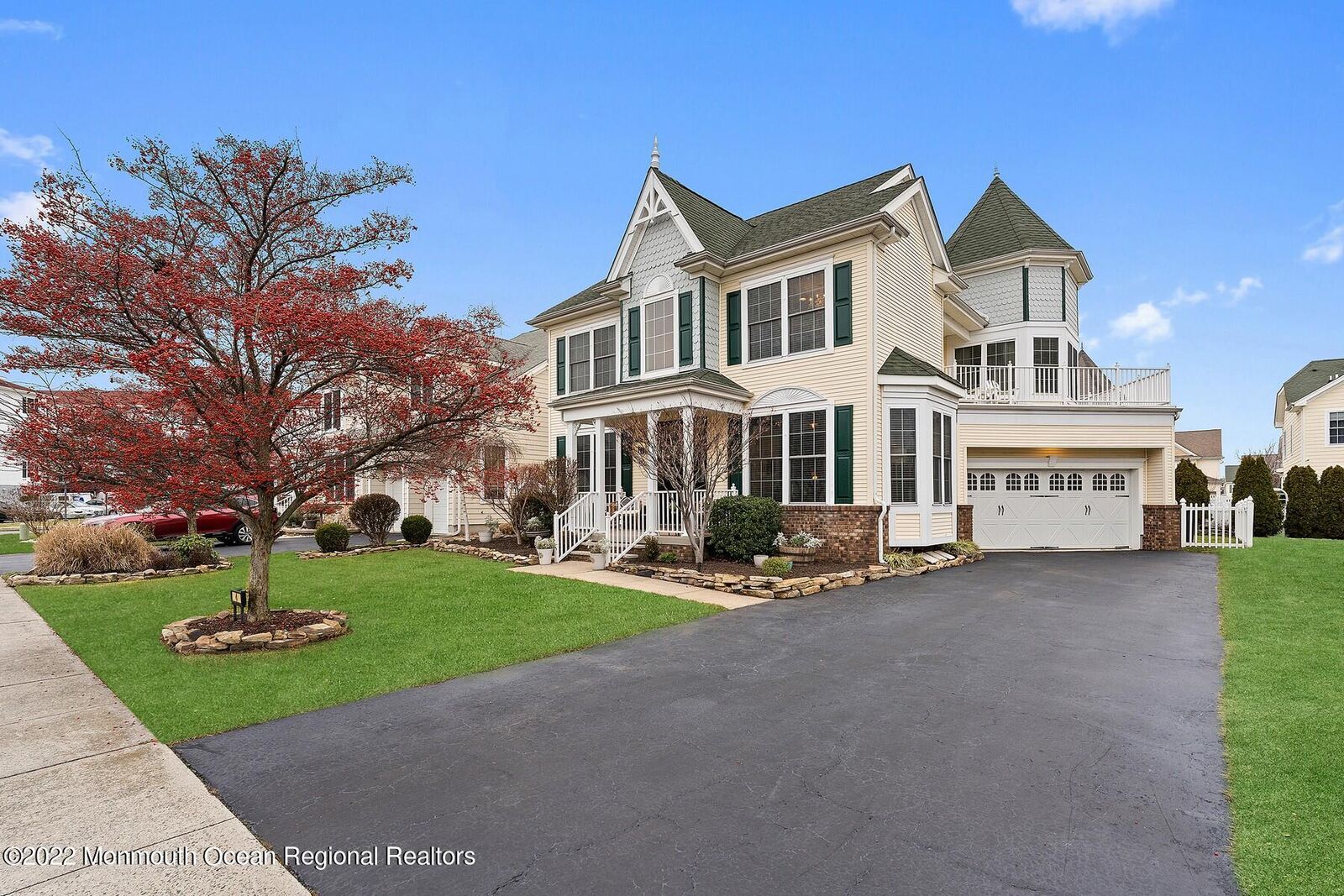 Property Photo:  4 Sand Piper Drive  NJ 08879 