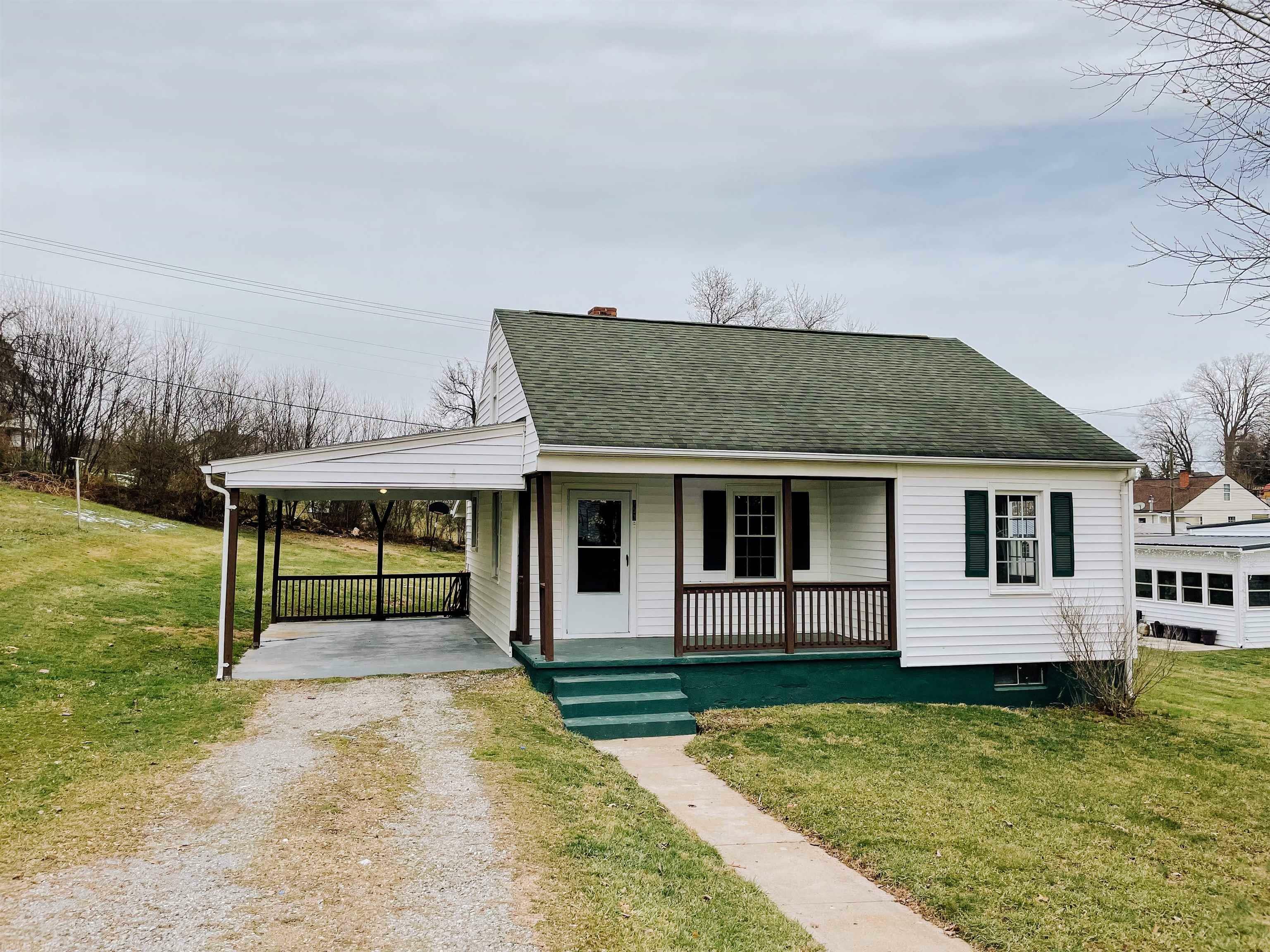 Property Photo:  7539 Brandon Road  VA 24141 