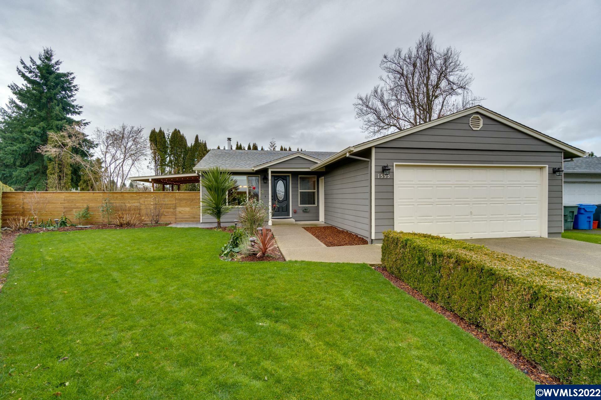 Property Photo:  1595  Seattle Slew Dr SE  OR 97317 