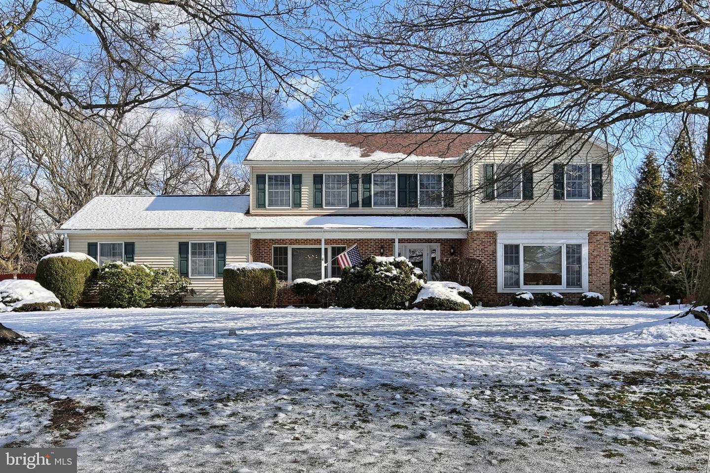 Property Photo:  246 Troon Way  PA 17042 