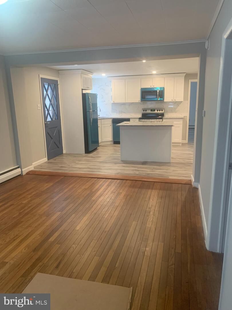 Property Photo: 681 Mountain View Road PA 19607