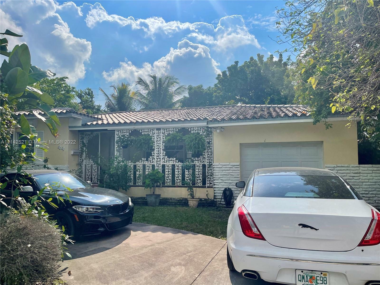 Property Photo: 44 Palermo Ave 44 FL 33134