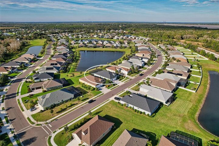 Property Photo:  1113 Thornbury Drive  FL 34219 