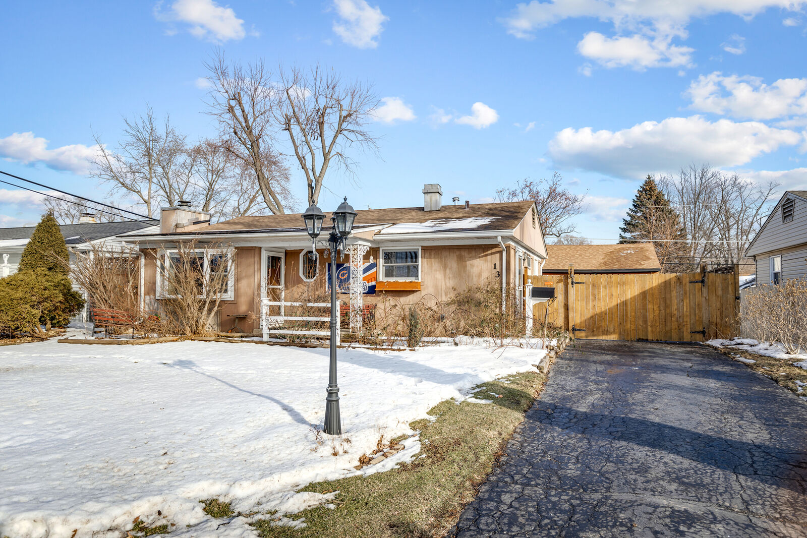 Property Photo: 13 Evergreen Lane IL 60110