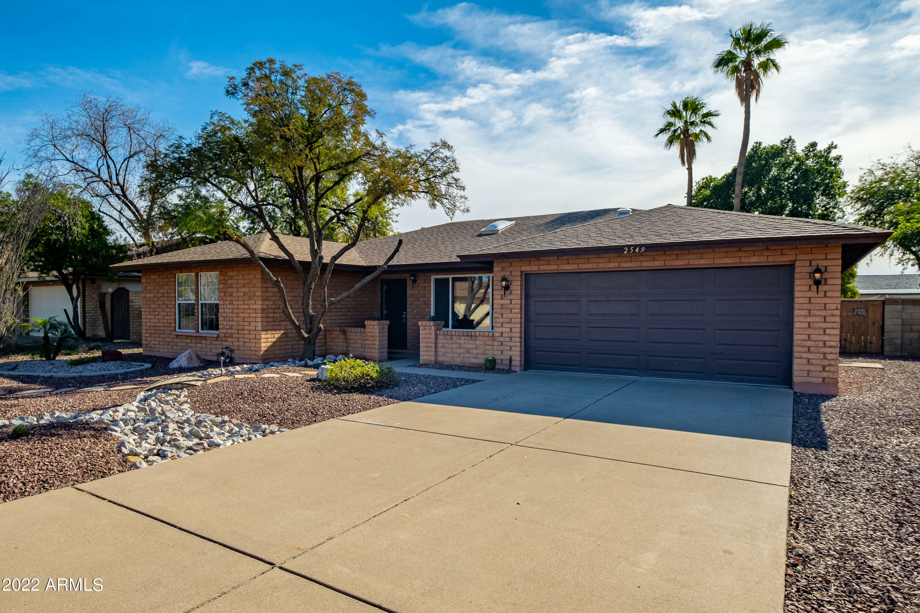 Property Photo: 2549 E Malibu Drive AZ 85282