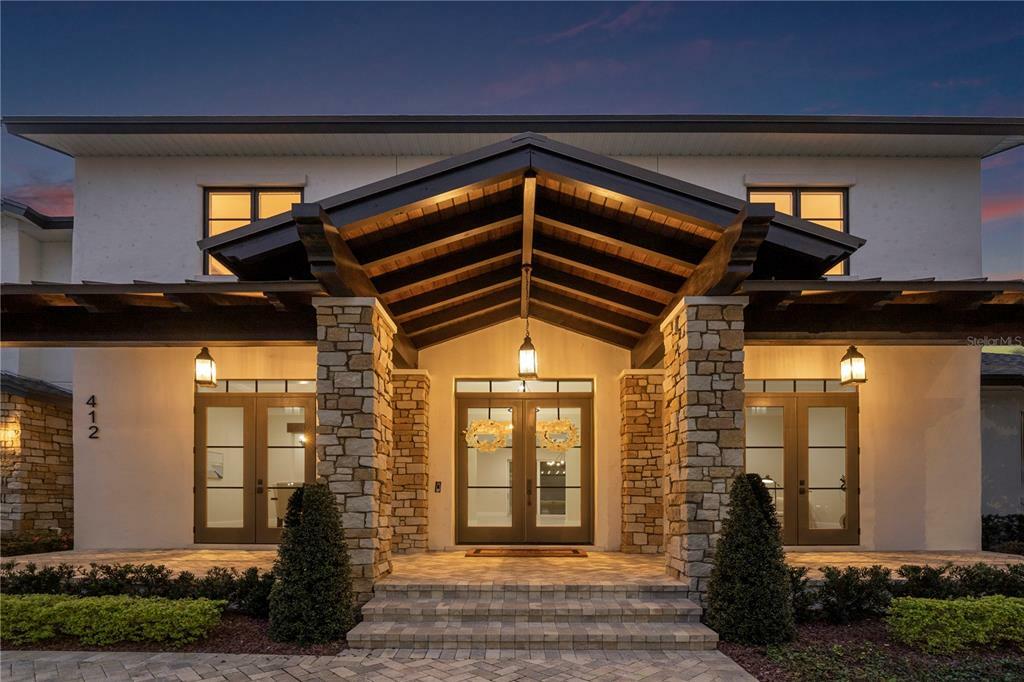 Property Photo: 412 Hazel Court FL 32804