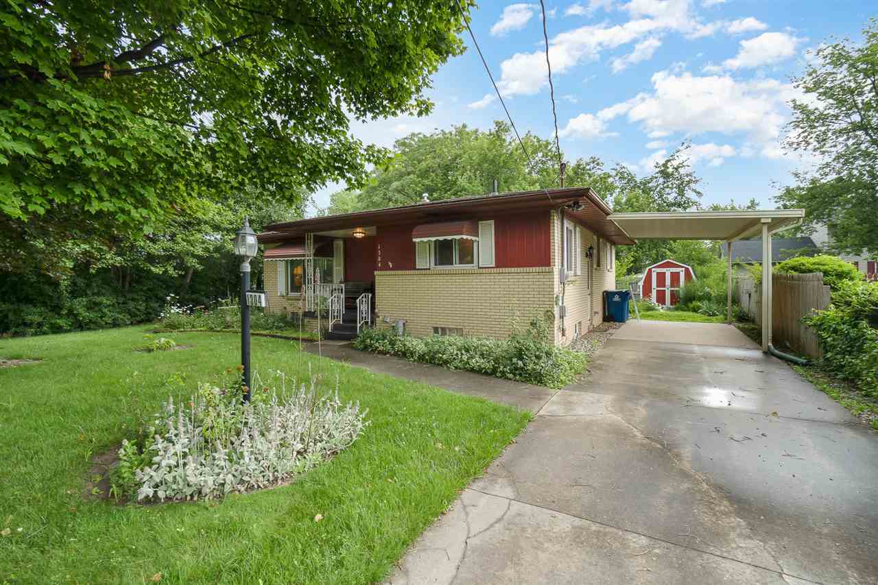 Property Photo:  1304 Orchard Rd  MI 48732 