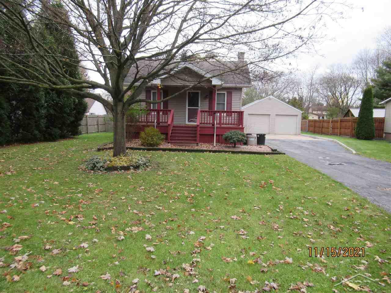 Property Photo:  310 Adams  MI 48609 