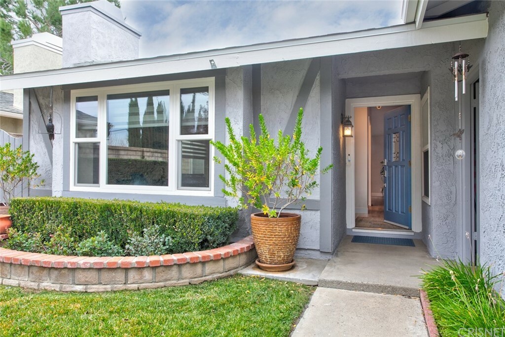 Property Photo:  31539 Cherry Drive  CA 91384 