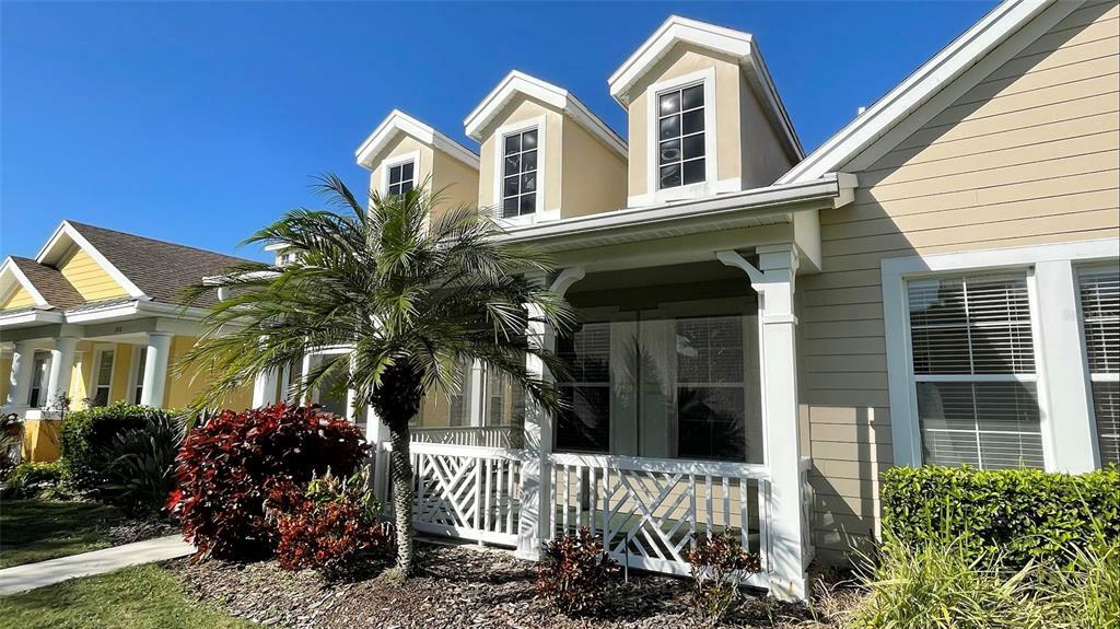 Property Photo:  204 Summerside Court  FL 33572 