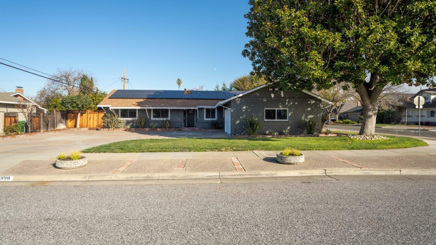 Property Photo:  2990 Gardendale Drive  CA 95125 