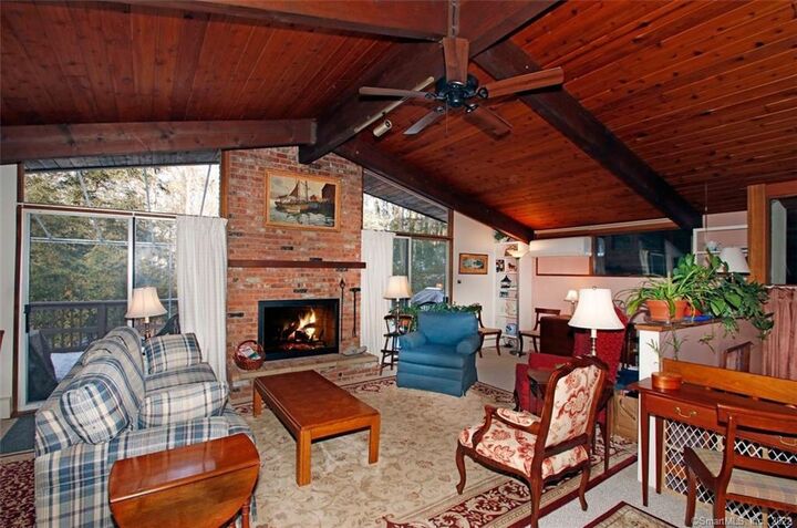 6 Great Pond Lane  Redding CT 06896 photo