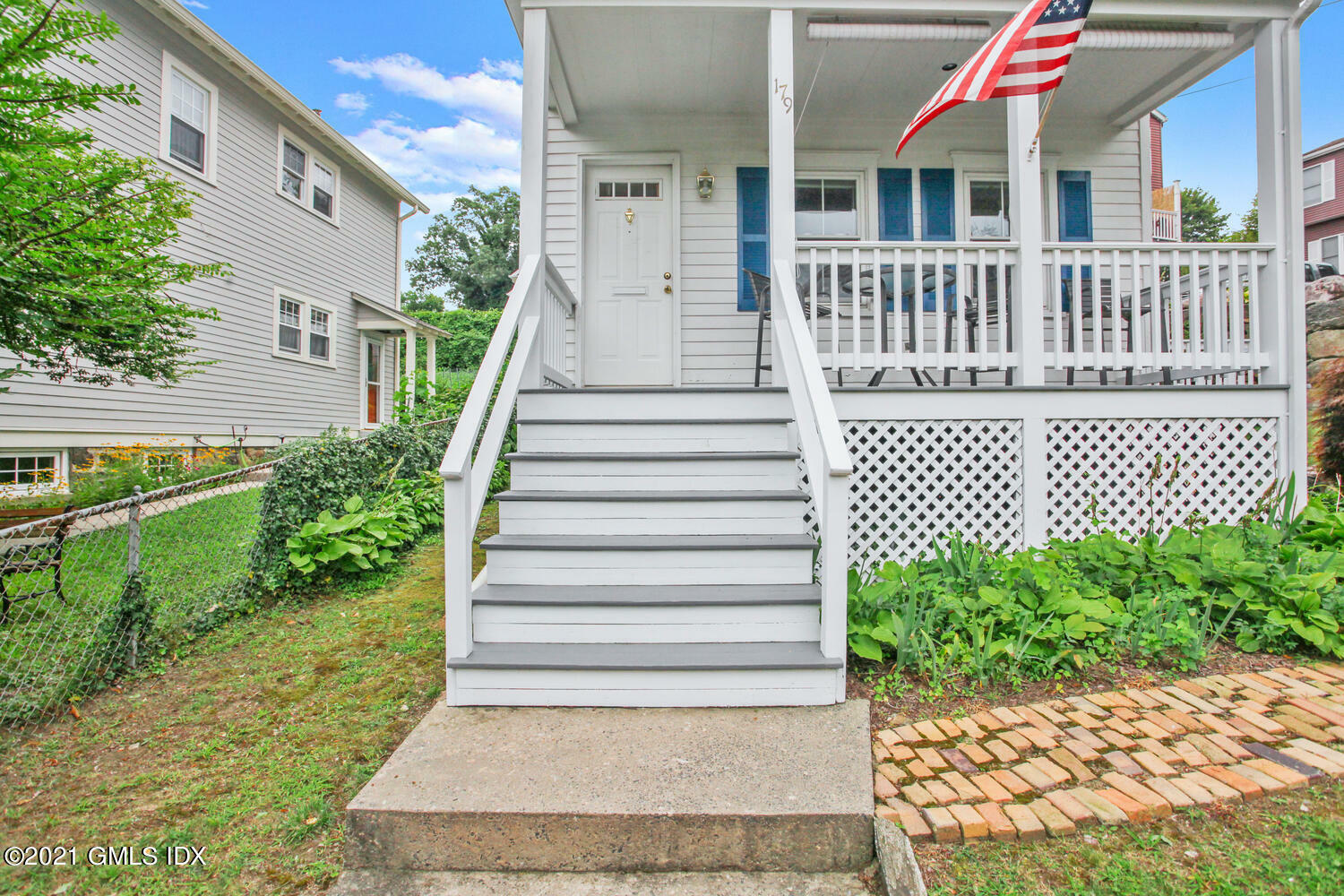 Property Photo:  179 S Water Street  CT 06830 