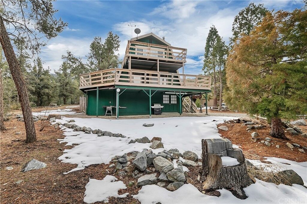 Property Photo: 2208 Freeman Drive CA 93225
