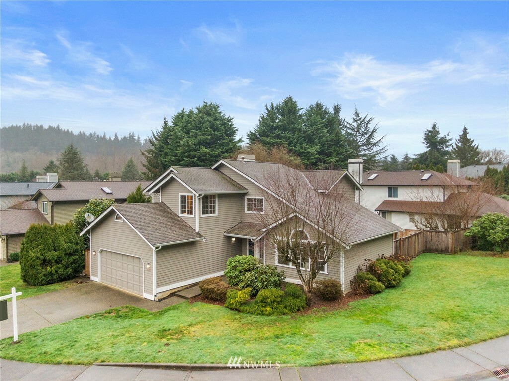 Property Photo:  15636 156th Place SE  WA 98058 