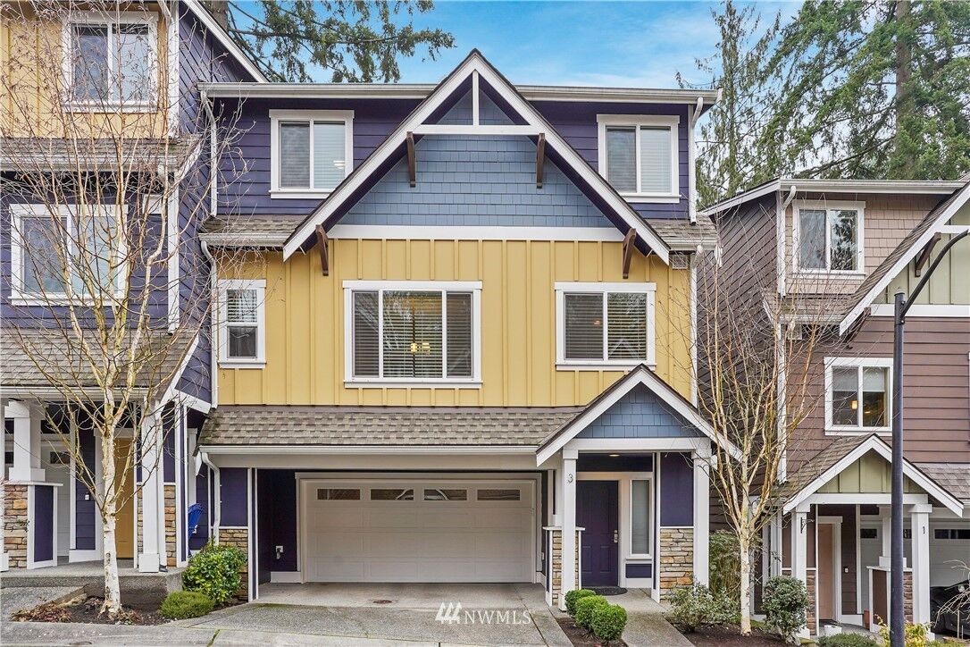 Property Photo: 23811 Cedar Court 3 WA 98043