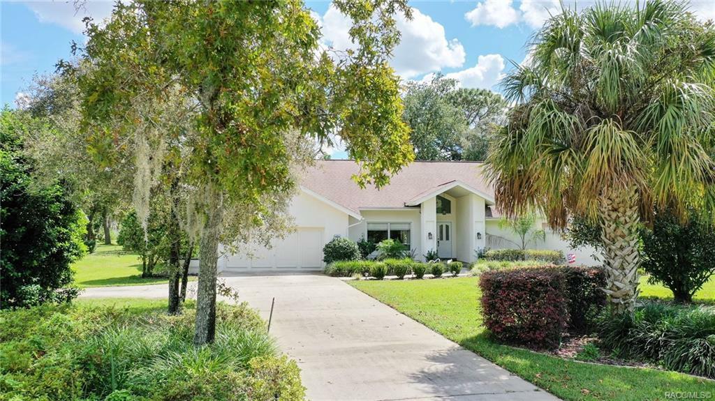 Property Photo:  15 Viburnum Court  FL 34446 