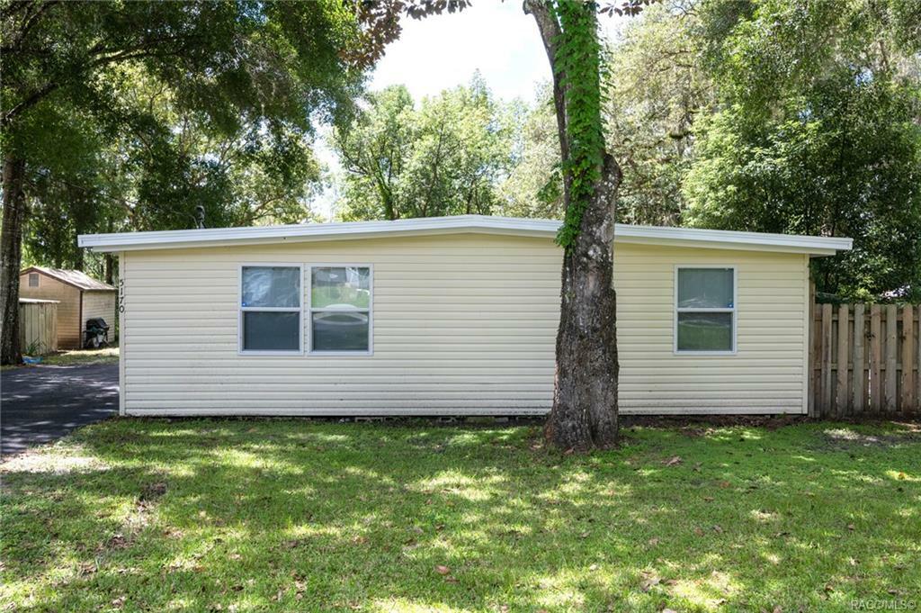 Property Photo:  5170 S Withlapopka Drive  FL 34436 