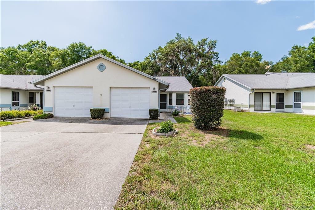 Property Photo:  625 Whispering Pines Boulevard  FL 34453 