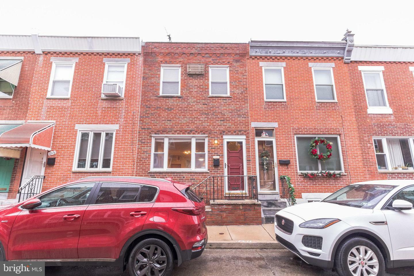 Property Photo:  1211 Tree Street  PA 19148 