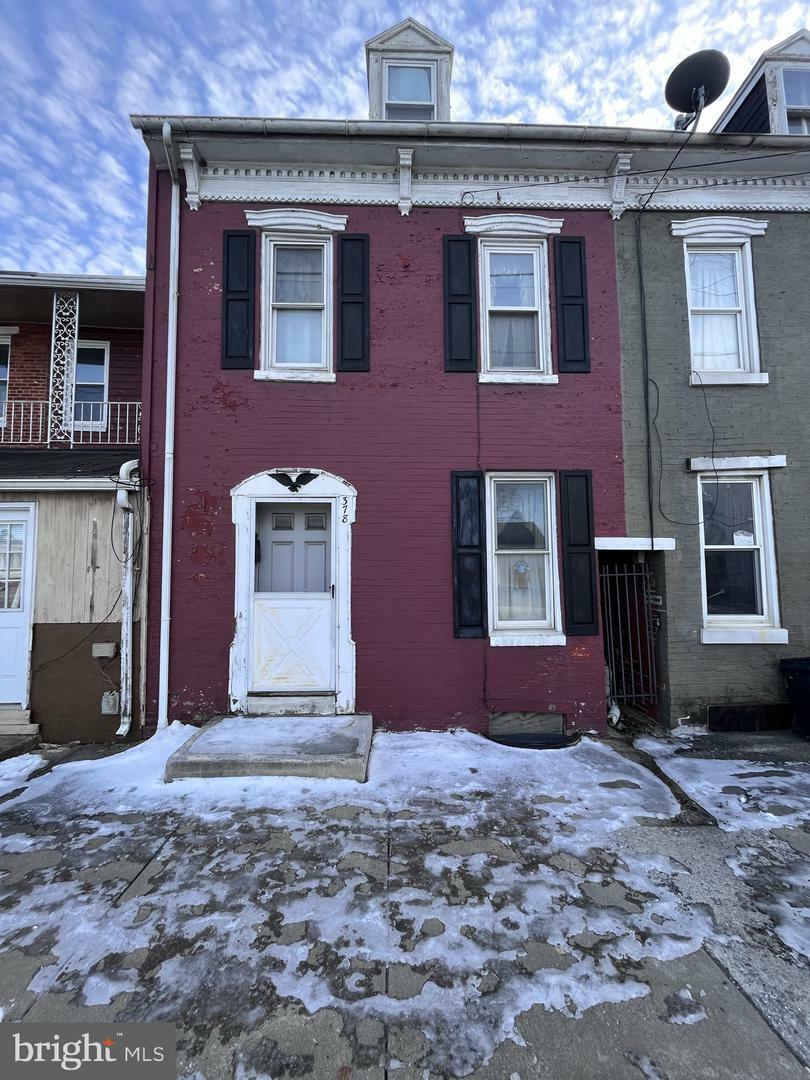 Property Photo: 378 E Philadelphia Street PA 17403