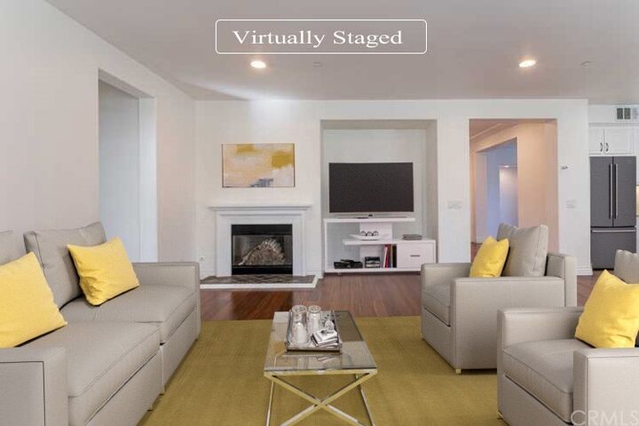 Property Photo: 5391 Messina Way CA 92336