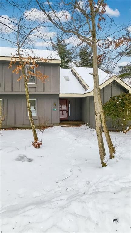 Property Photo: 118 Snow Ridge Circle PA 18624