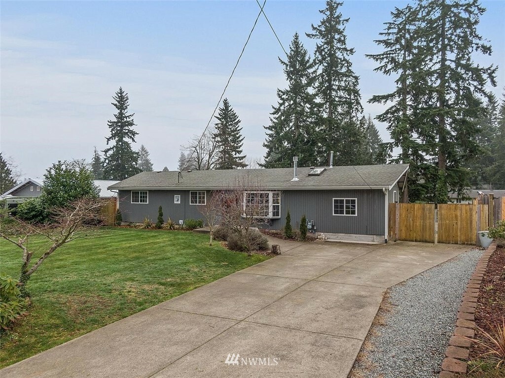 Property Photo: 19501 67th Street E WA 98391