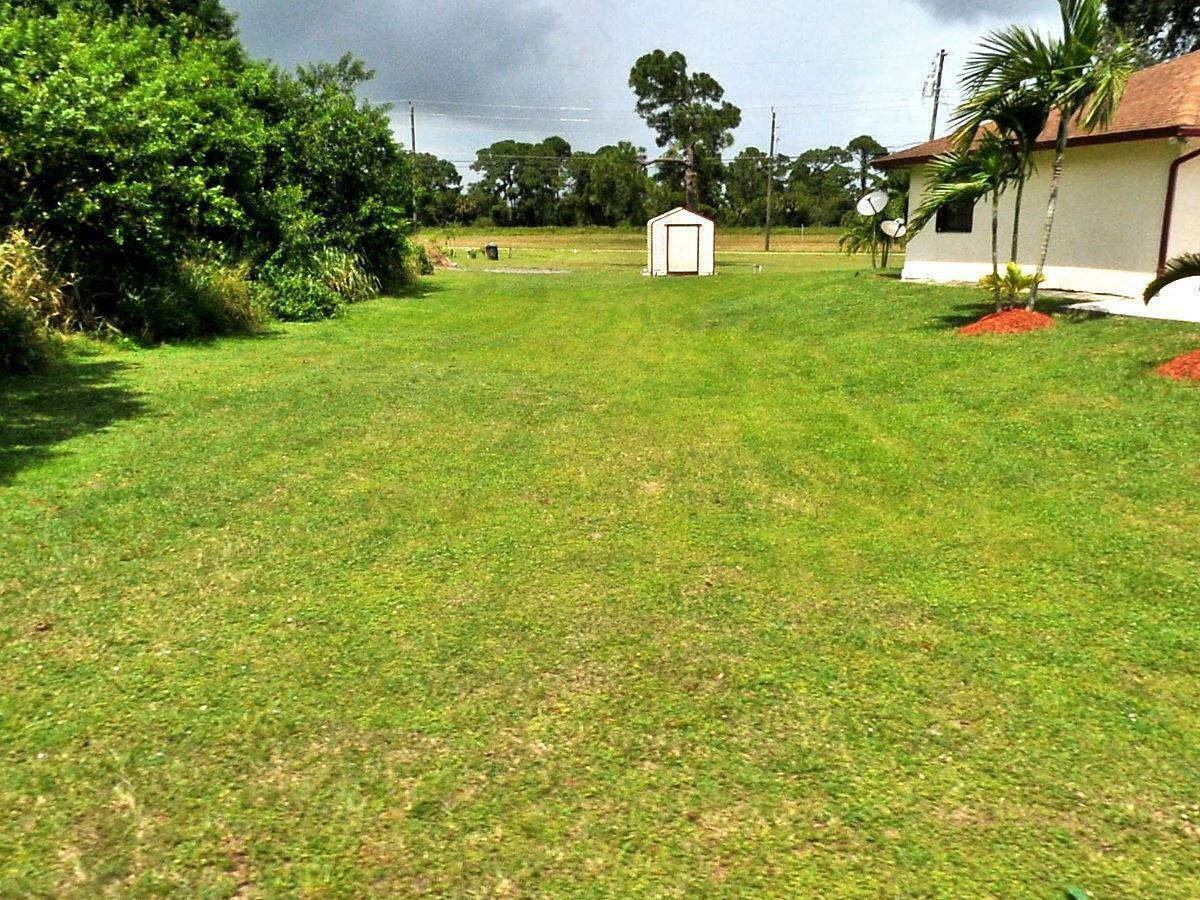 Property Photo:  3501 Avenue S  FL 34947 