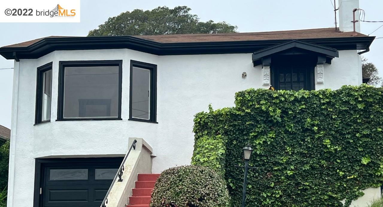 Property Photo: 2635 Rawson St CA 94619