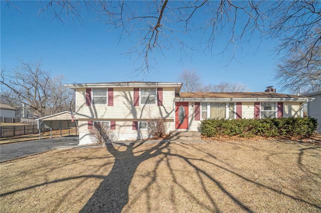 Property Photo:  302 NE 82nd Terrace  MO 64118 