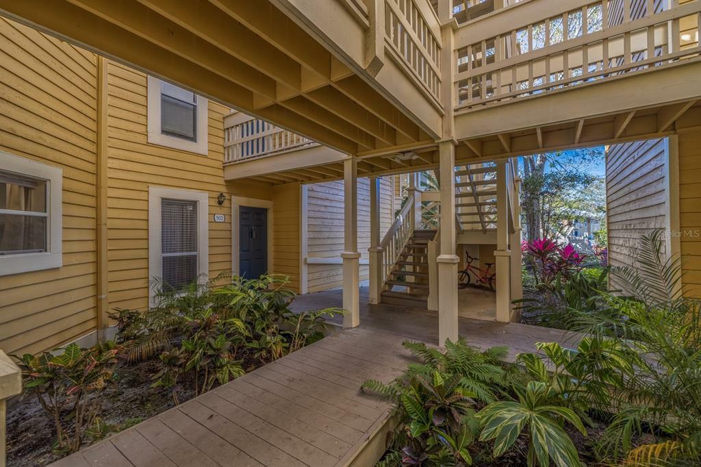 Property Photo: 115 112th Avenue NE 502 FL 33716