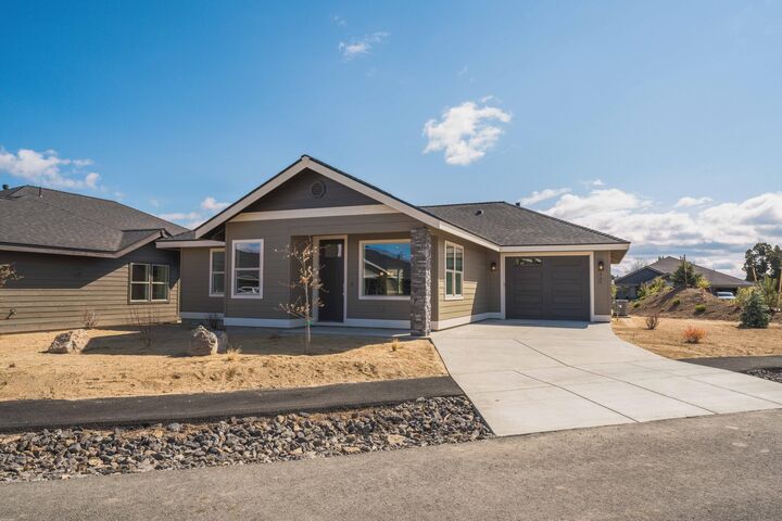 2786 NW 23rd Loop N  Redmond OR 97756 photo