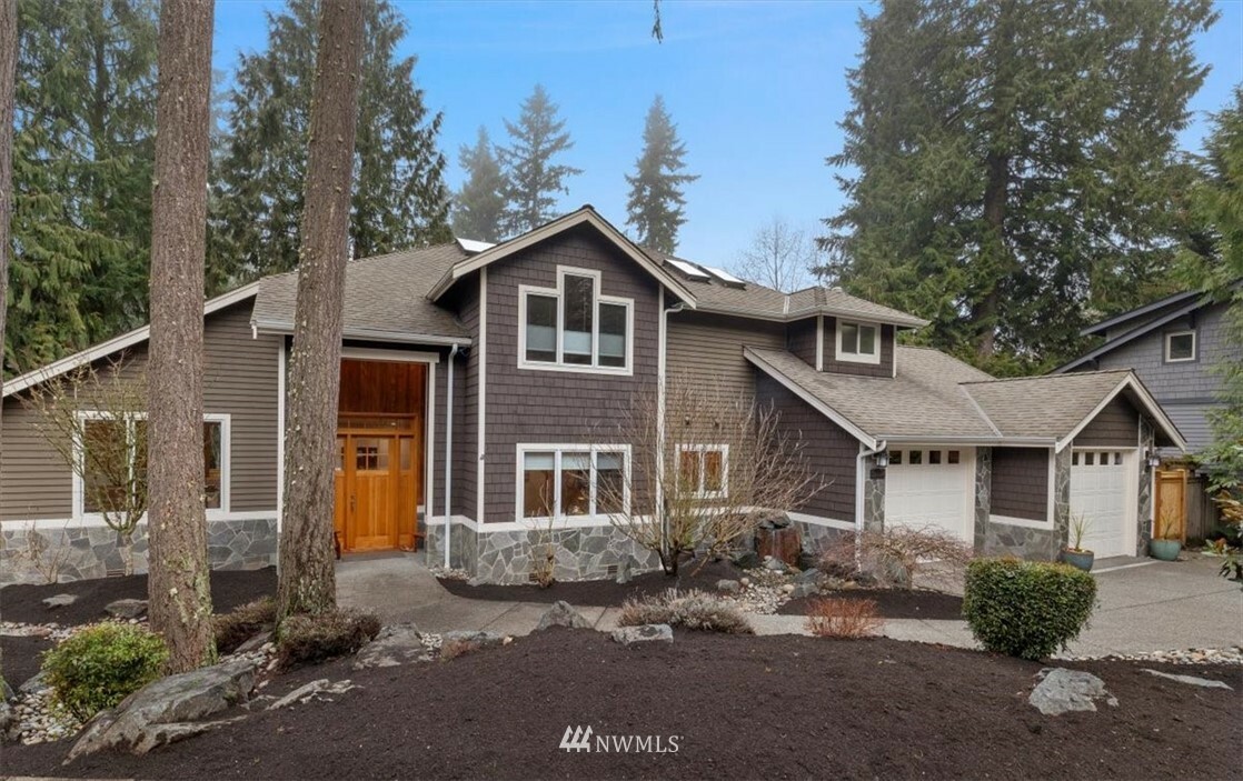 Property Photo:  12514 NE 65th Street  WA 98033 