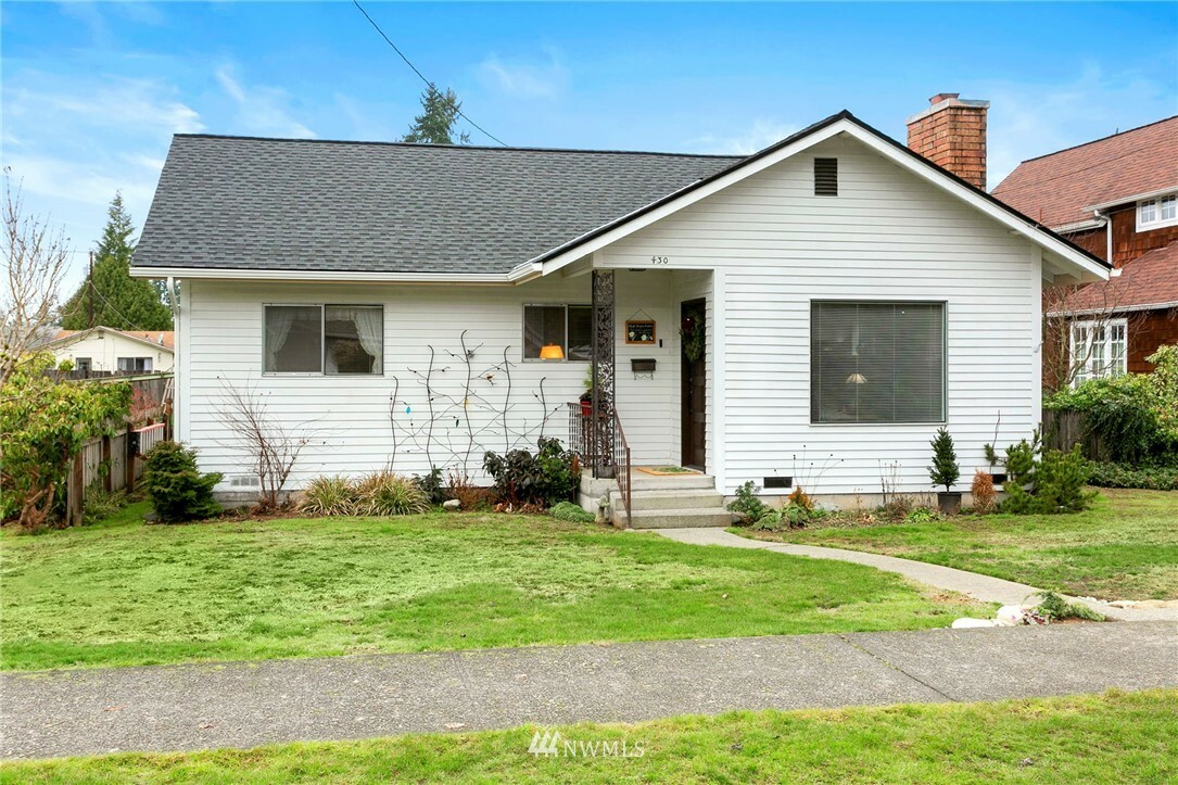 Property Photo:  430 S Blakeley Street  WA 98272 