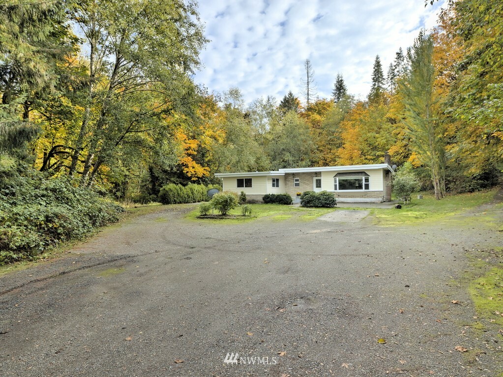 Property Photo:  17052 E State Rt 106  WA 98528 