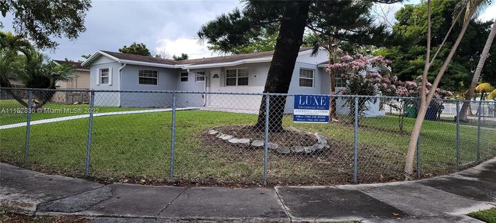 30000 SW 143rd Ct  Homestead FL 33033 photo