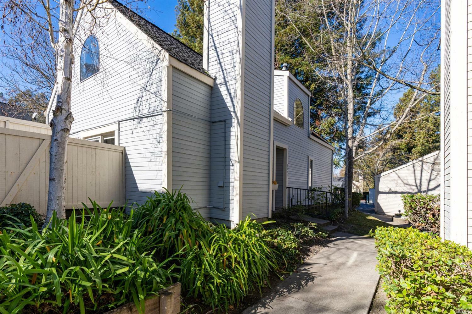 Property Photo:  3321 Yulupa Avenue  CA 95405 