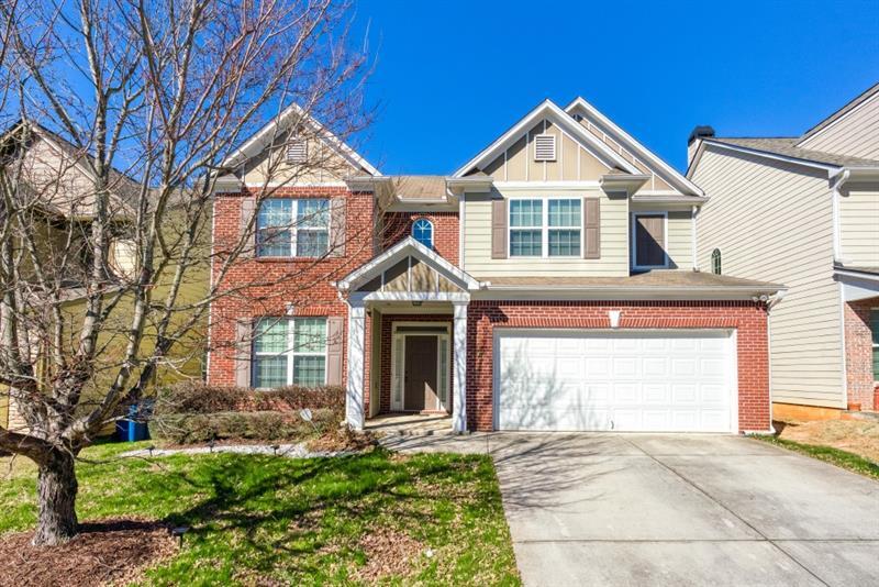Property Photo: 605 Briarhurst Court GA 30046