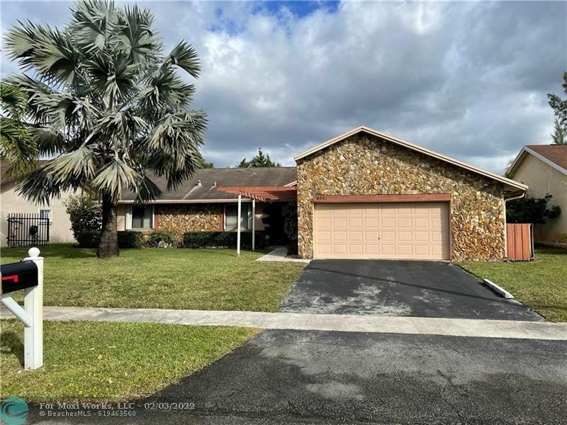 Property Photo: 8551 NW 54th Ct FL 33351