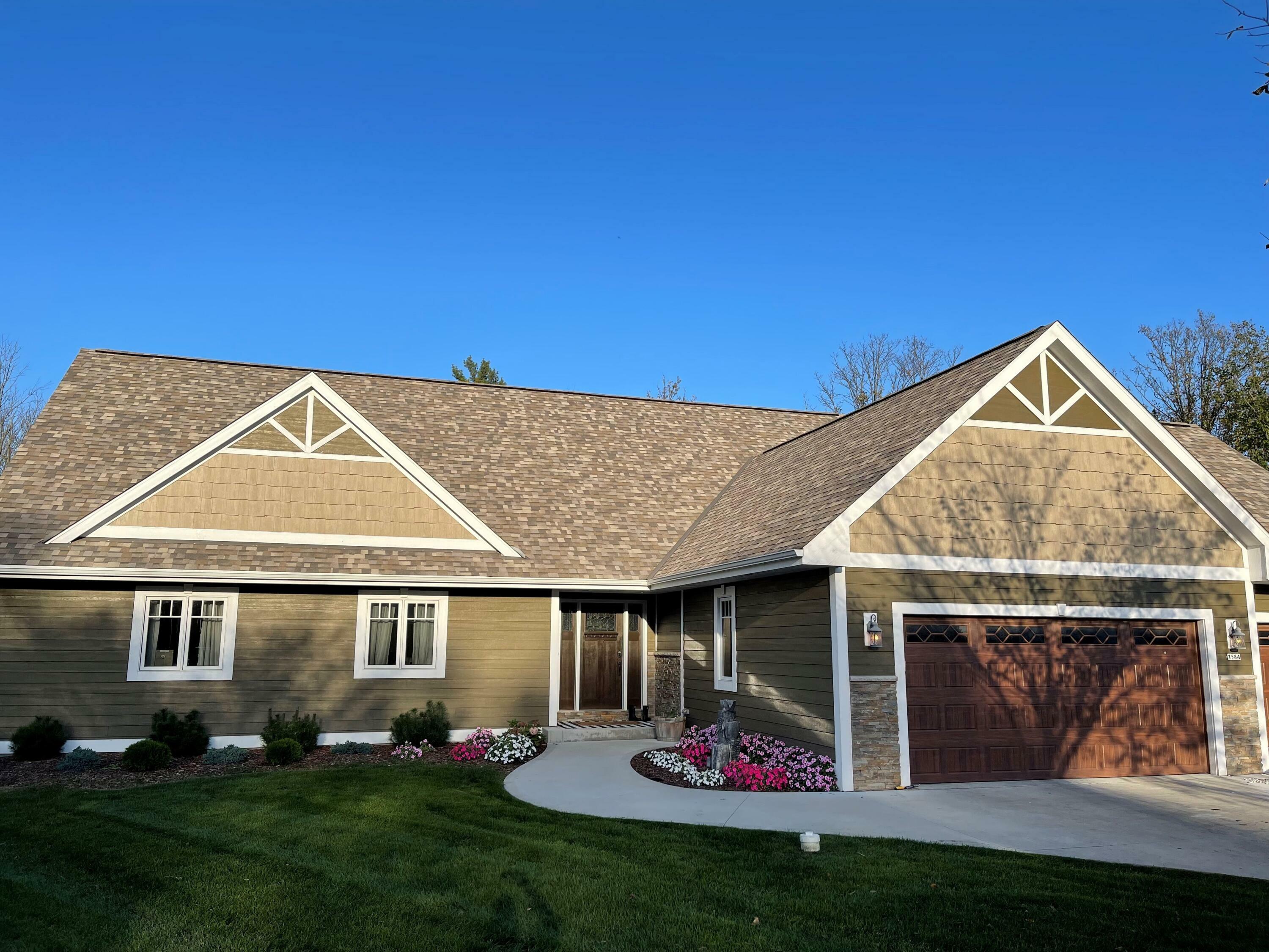 Property Photo: 1584 Patriot Ct WI 53033