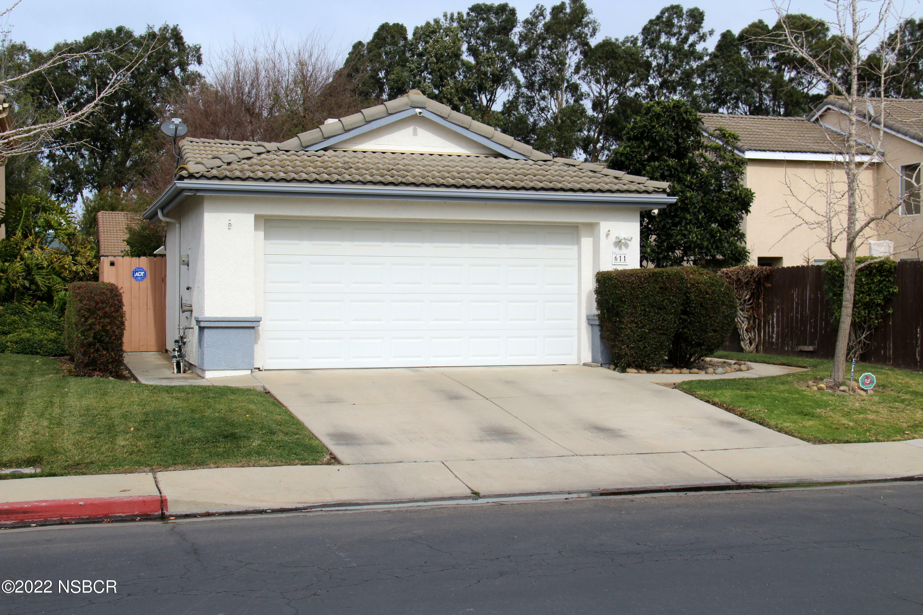 Property Photo: 611 Mayten Street CA 93458