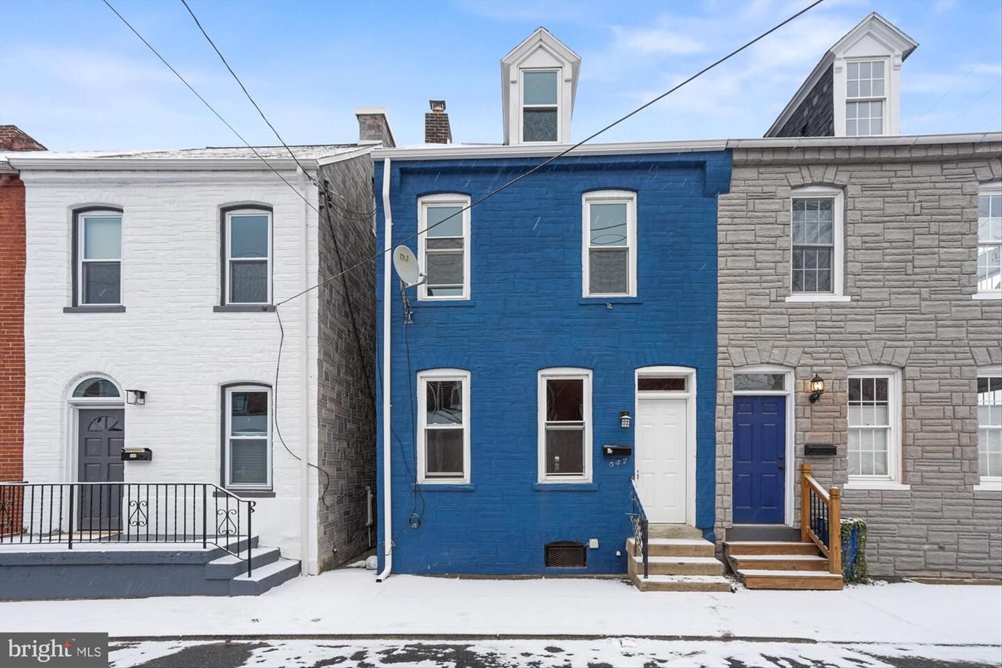 Property Photo: 547 E Marion Street PA 17602