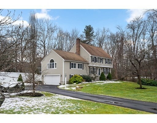 Property Photo: 31 Candlestick Rd MA 01845